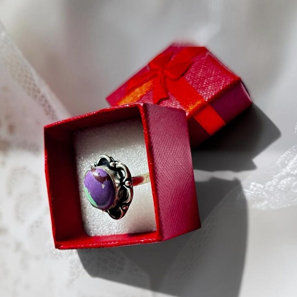 Unbranded Women's Silver and Purple Jewellery - Picture 2 of 8